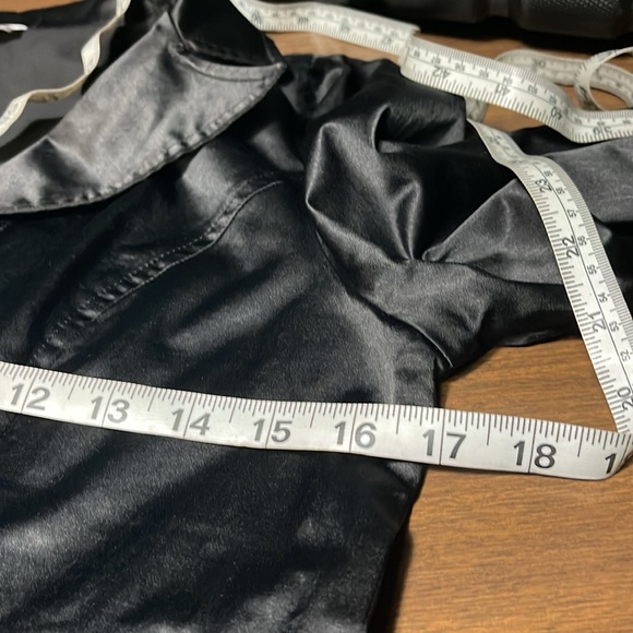 Beautiful suit jacket - Picture 5 of 8